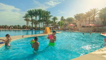 3 outdoor pools, open 8:00 AM to 5:00 PM, free cabanas, pool umbrellas