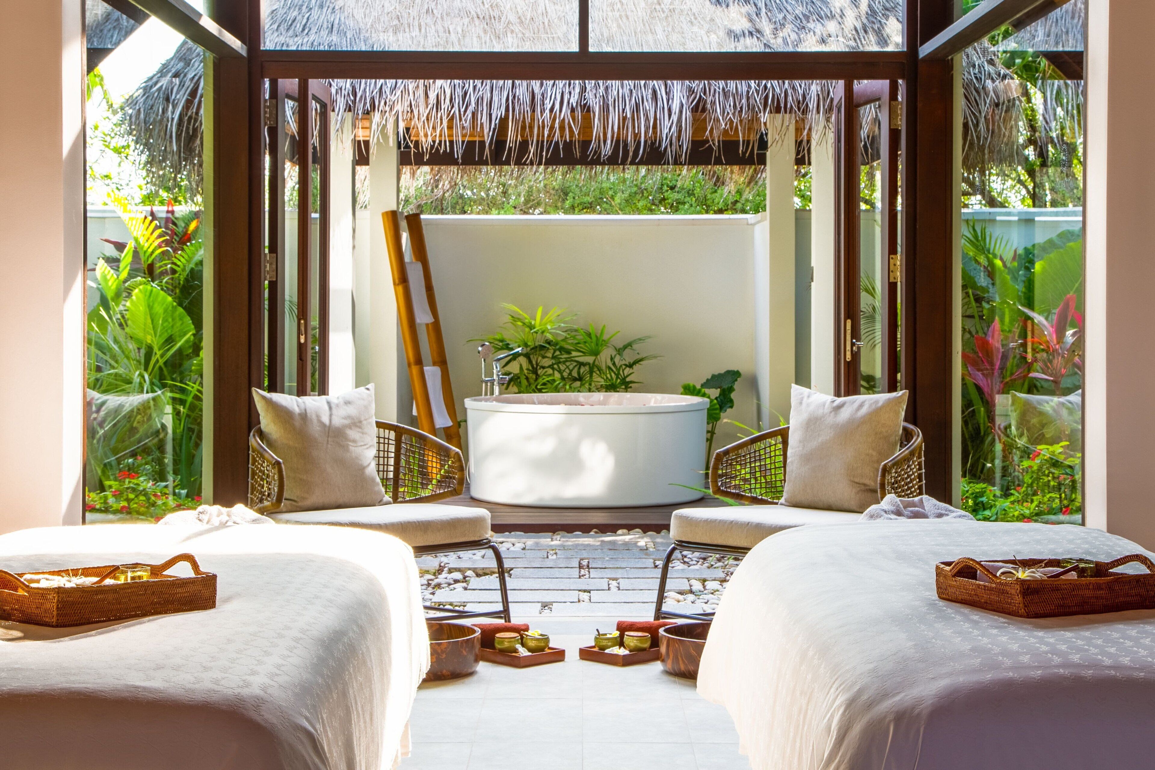 Couples treatment rooms, hot tub, steam room, body treatments