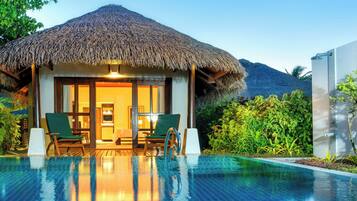 2 piscinas al aire libre, sillones reclinables de piscina