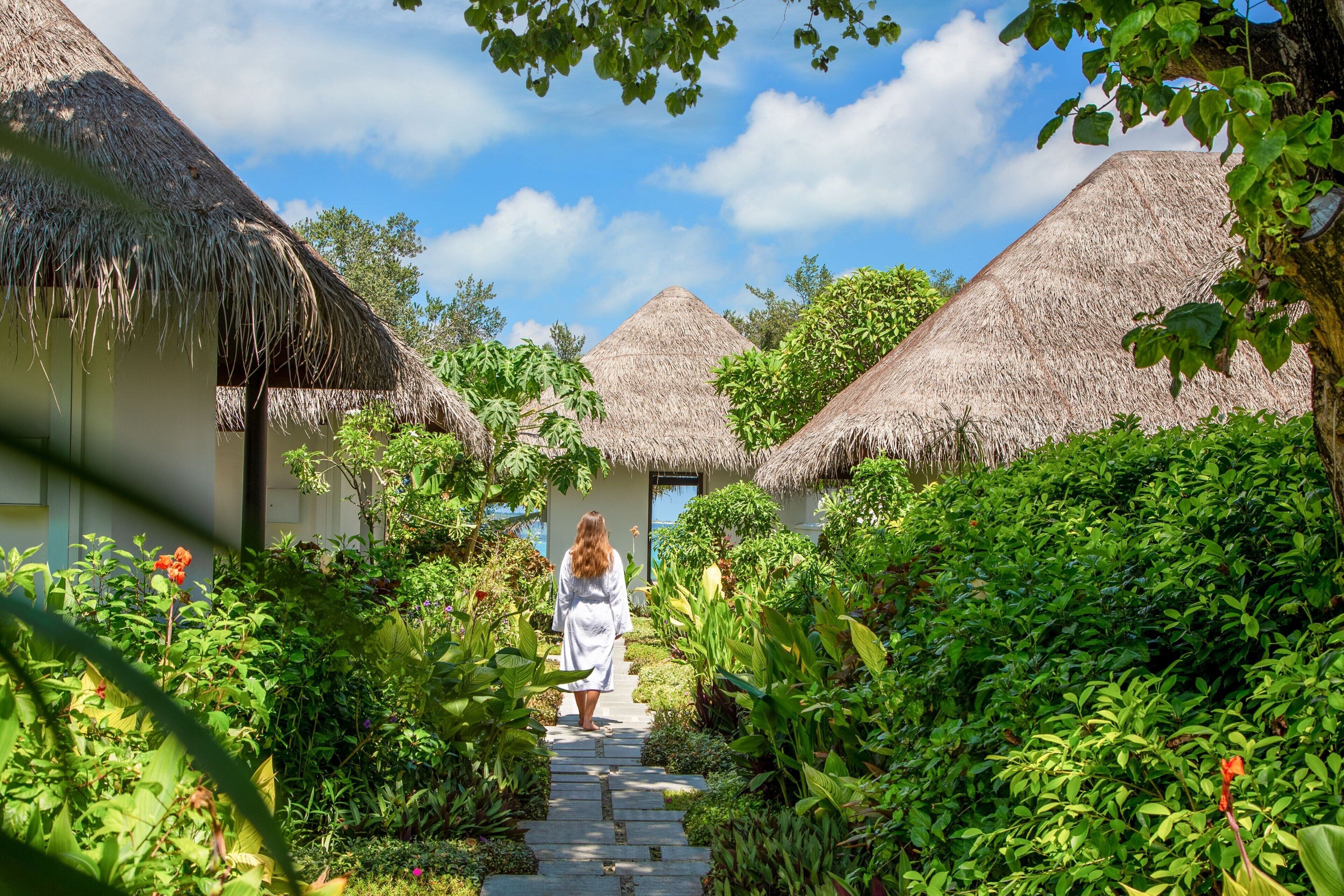 couples treatment room(s), hot tub, steam room, body treatments