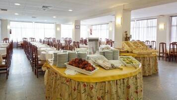 Se sirven desayunos, almuerzos y cenas