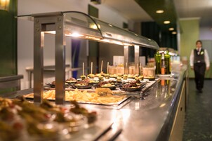 Se sirven desayunos, almuerzos y cenas