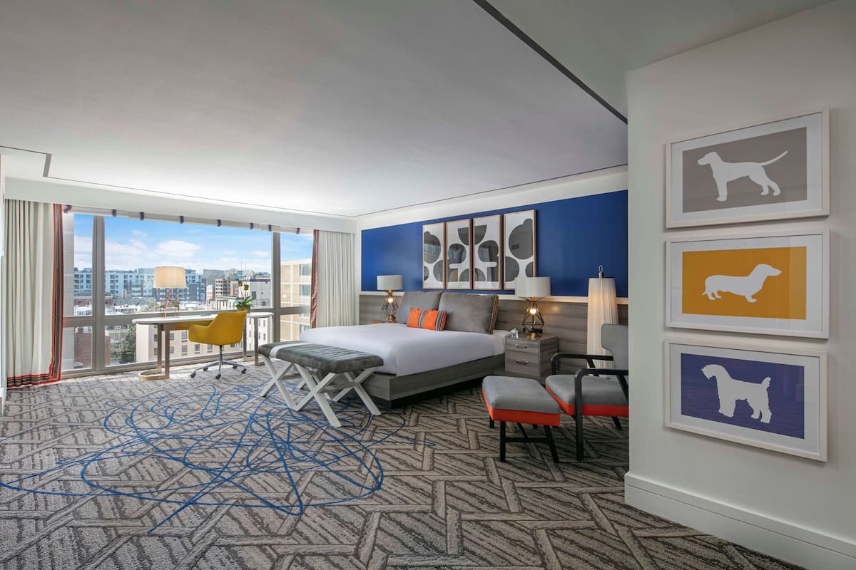 Studio, 1 King Bed (Premier City View) | Frette Italian sheets, premium bedding, in-room safe, desk