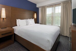 1 bedroom, premium bedding, individually furnished, desk