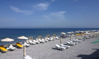 Una playa cerca, buceo