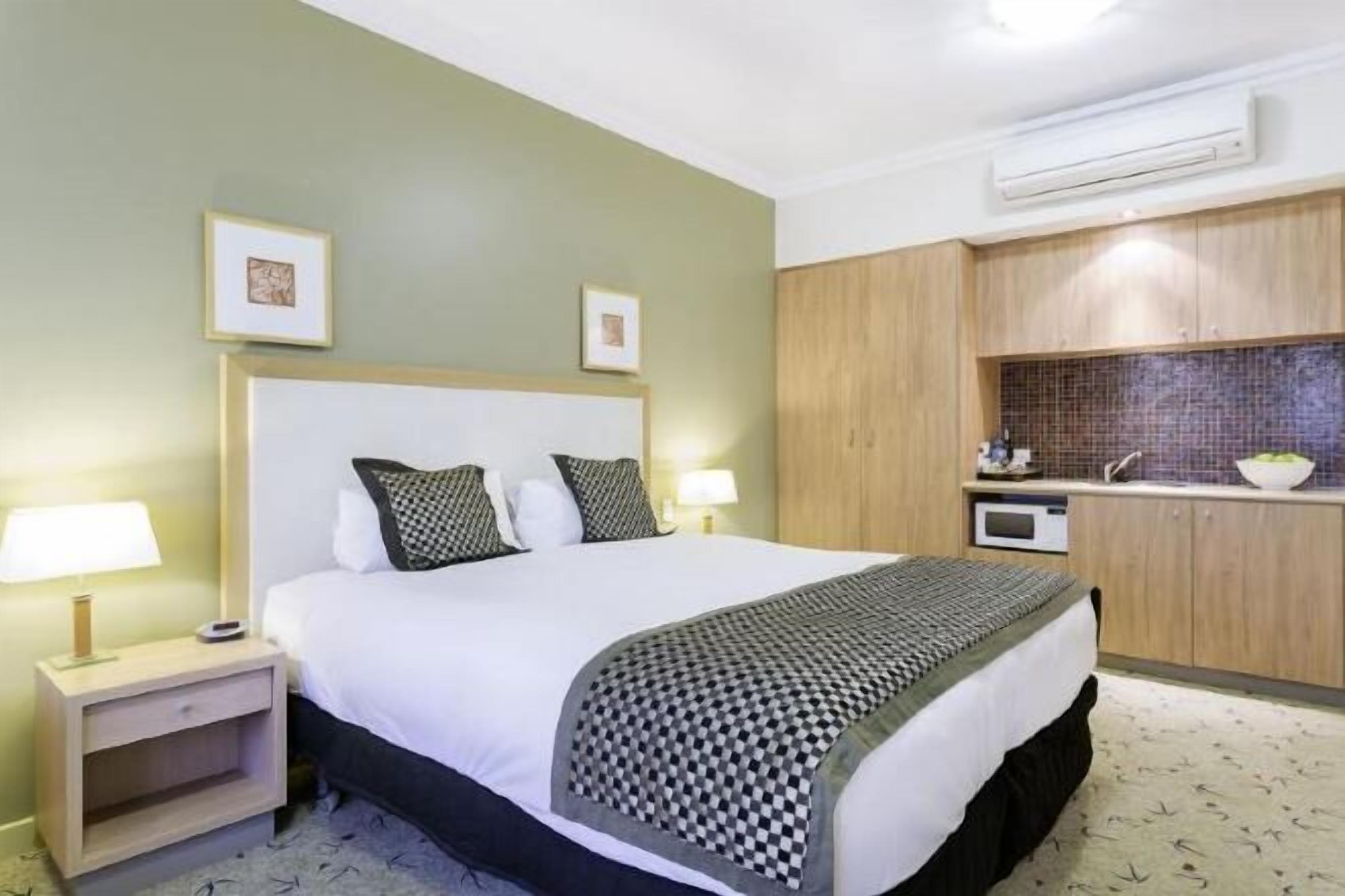 Pillowtop beds, in-room safe, laptop workspace, blackout drapes