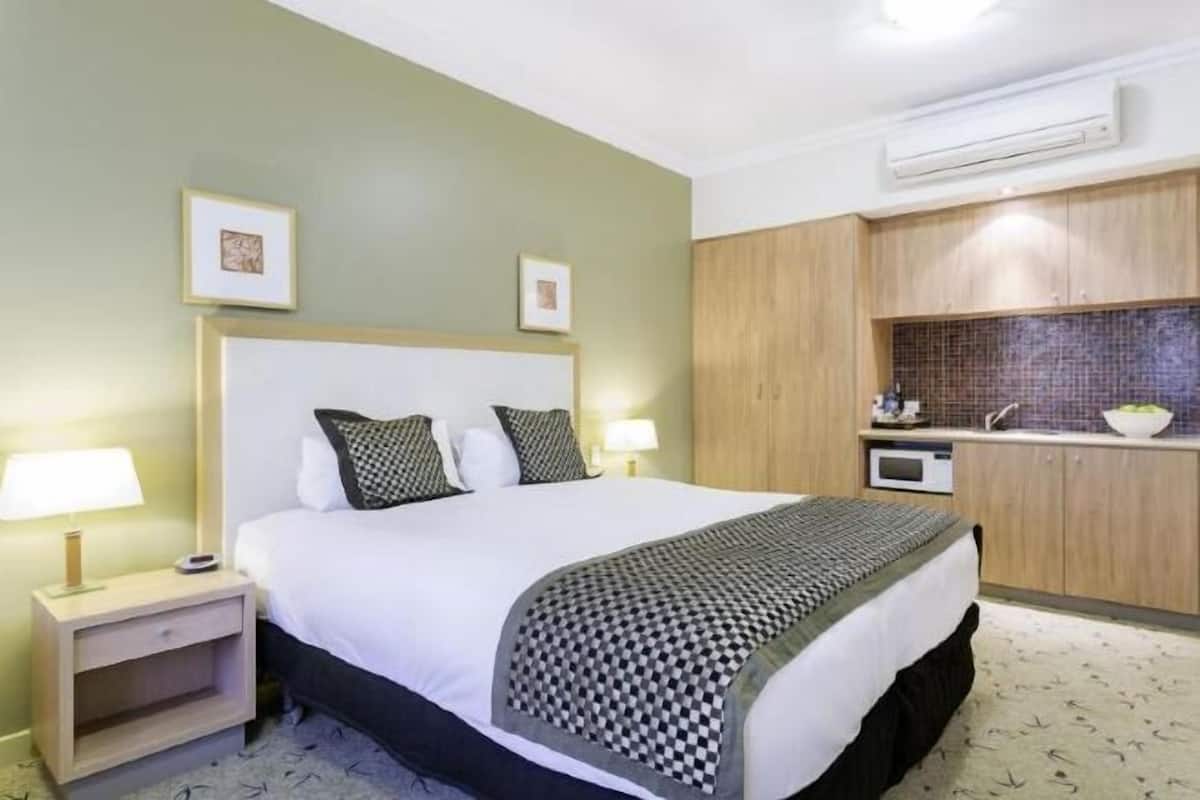 Pillowtop beds, in-room safe, laptop workspace, blackout drapes