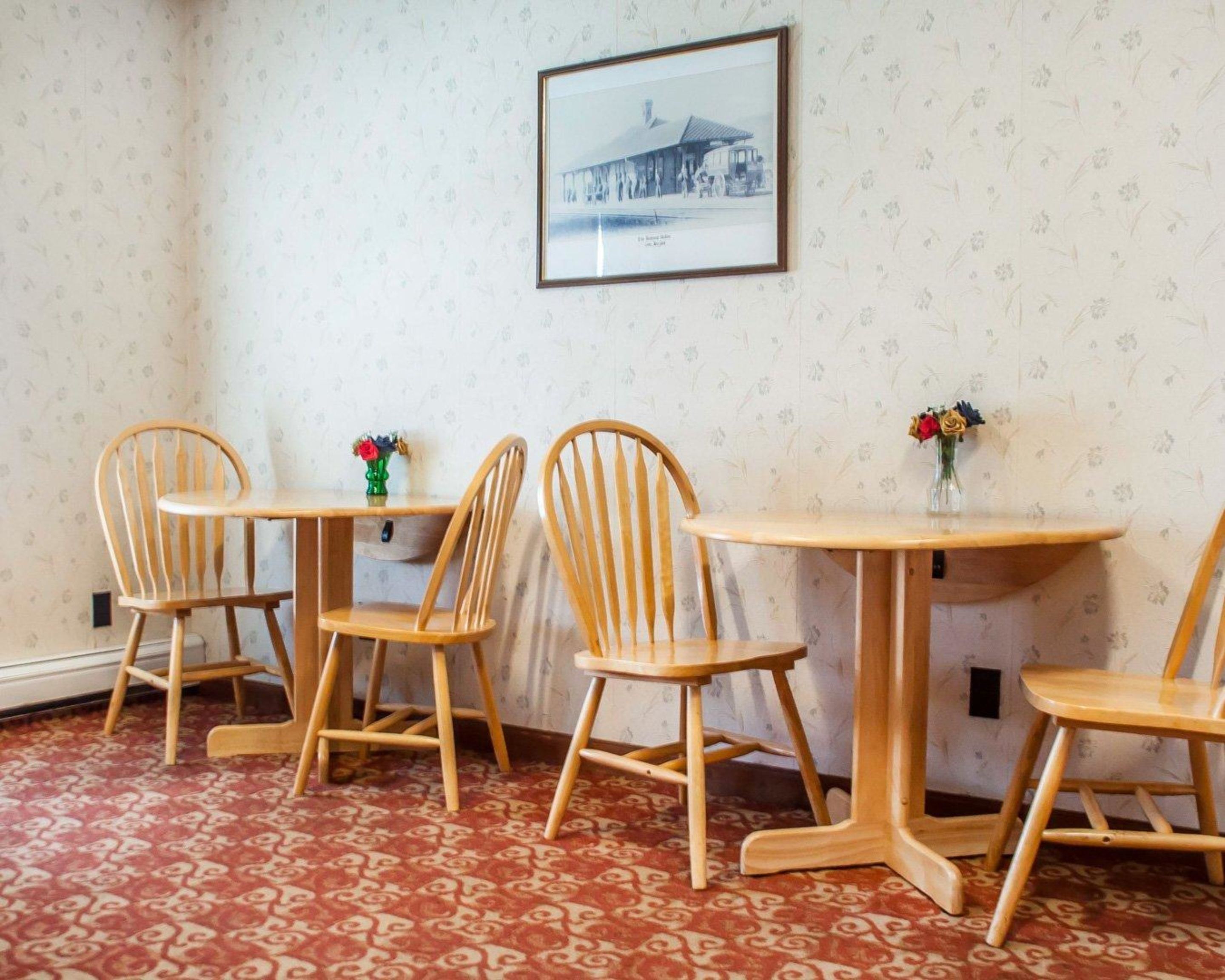 free continental breakfast