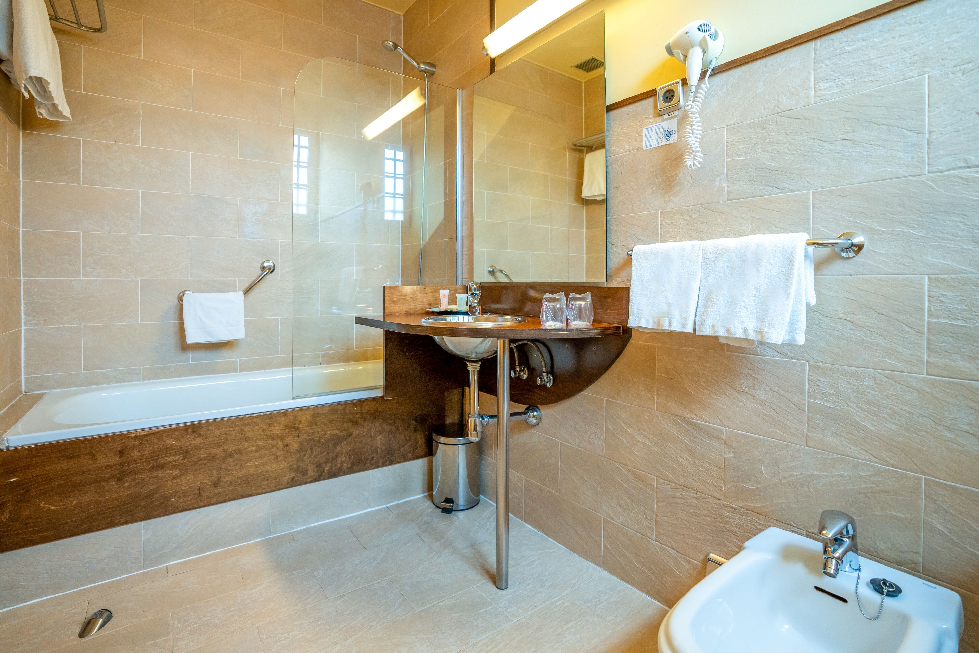 Photo - Victoria 4 Puerta del Sol