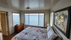 Waterfront Condo Upper (No Pets Allowed)