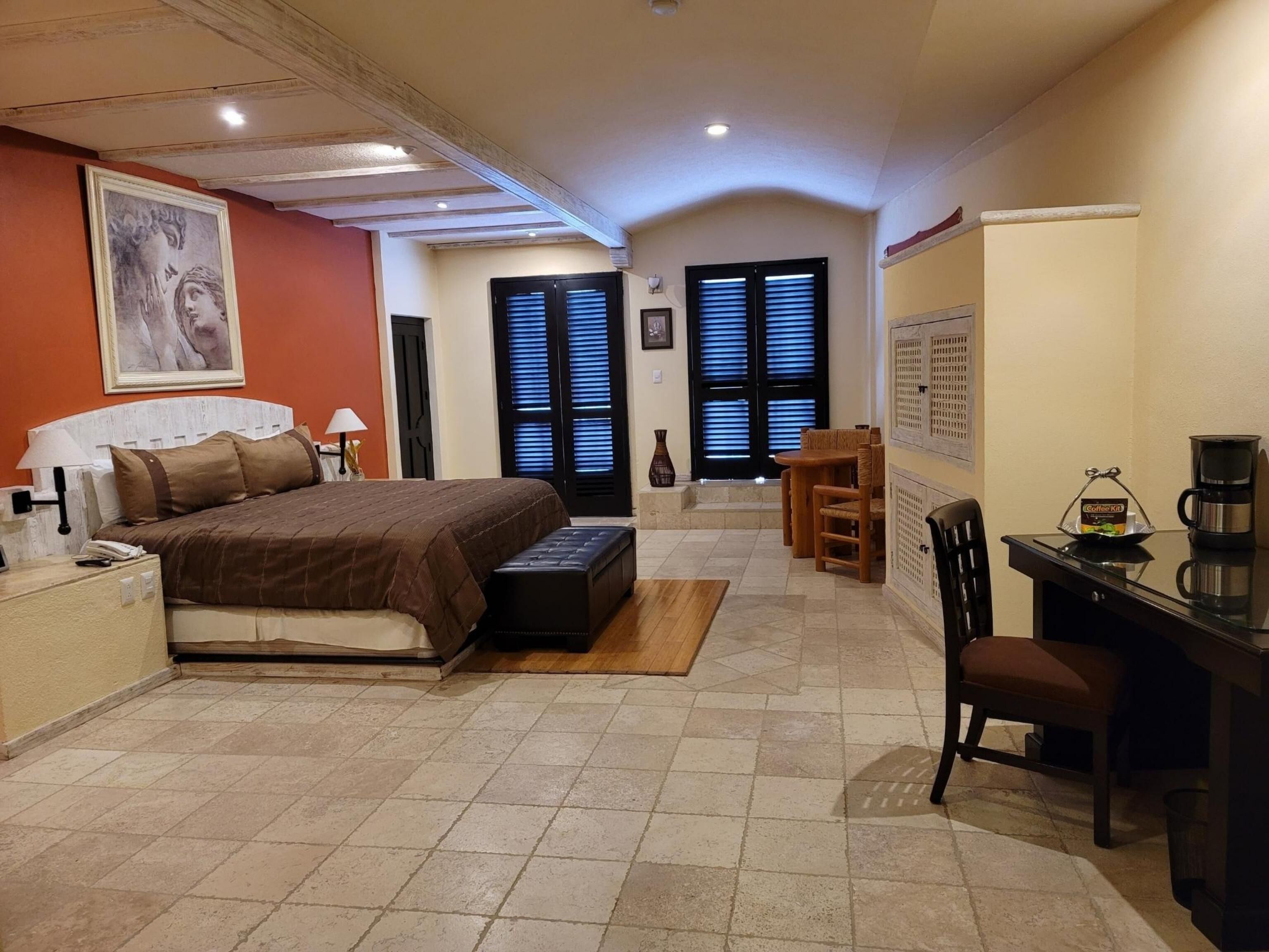 Premium bedding, in-room safe, desk, soundproofing