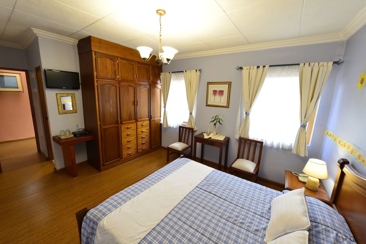 1 bedroom, premium bedding, in-room safe, individually decorated