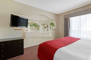 Suite, 1 King Bed, Non Smoking, Hot Tub (with Sofabed) | Premium bedding, in-room safe, desk, laptop workspace