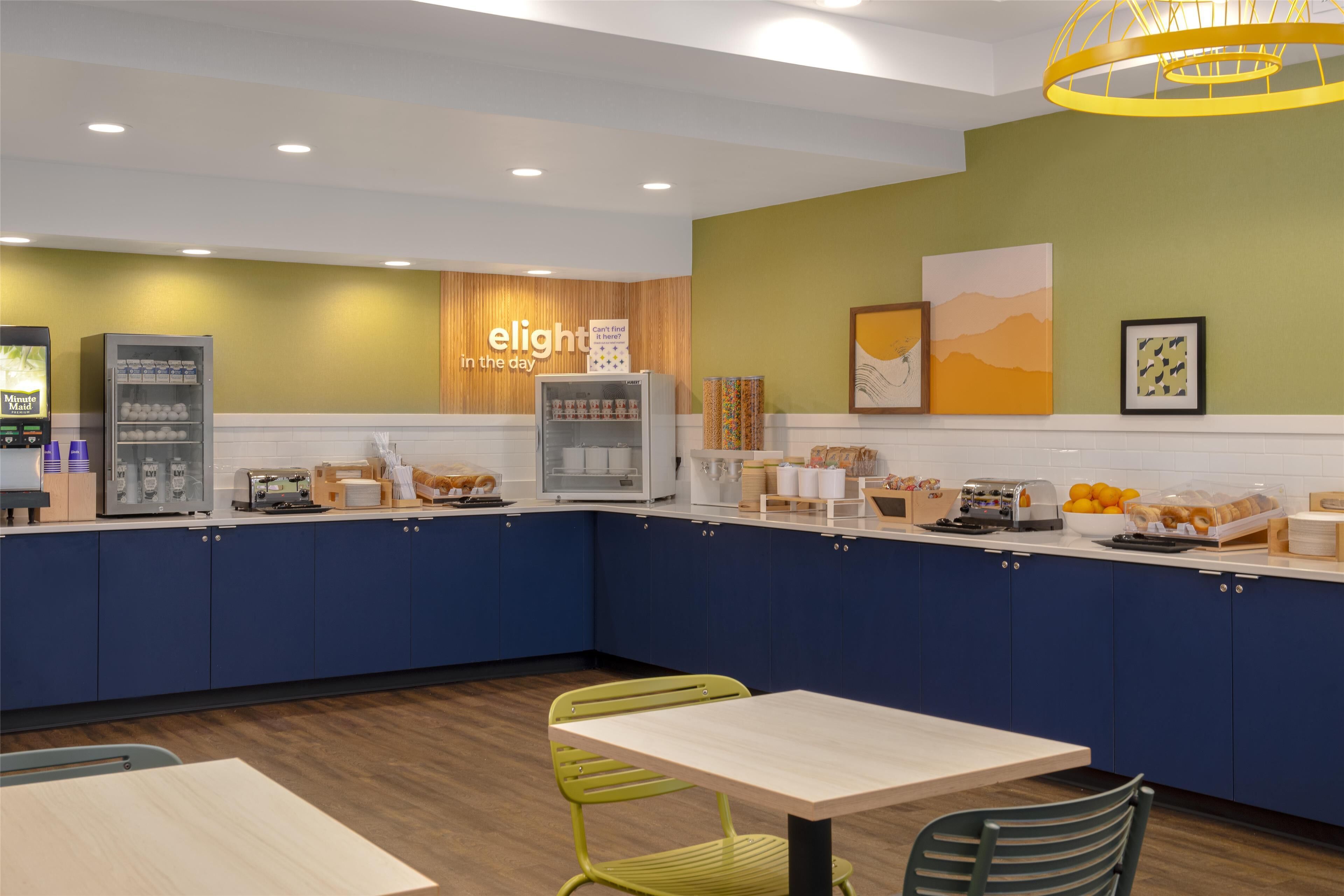 free daily continental breakfast