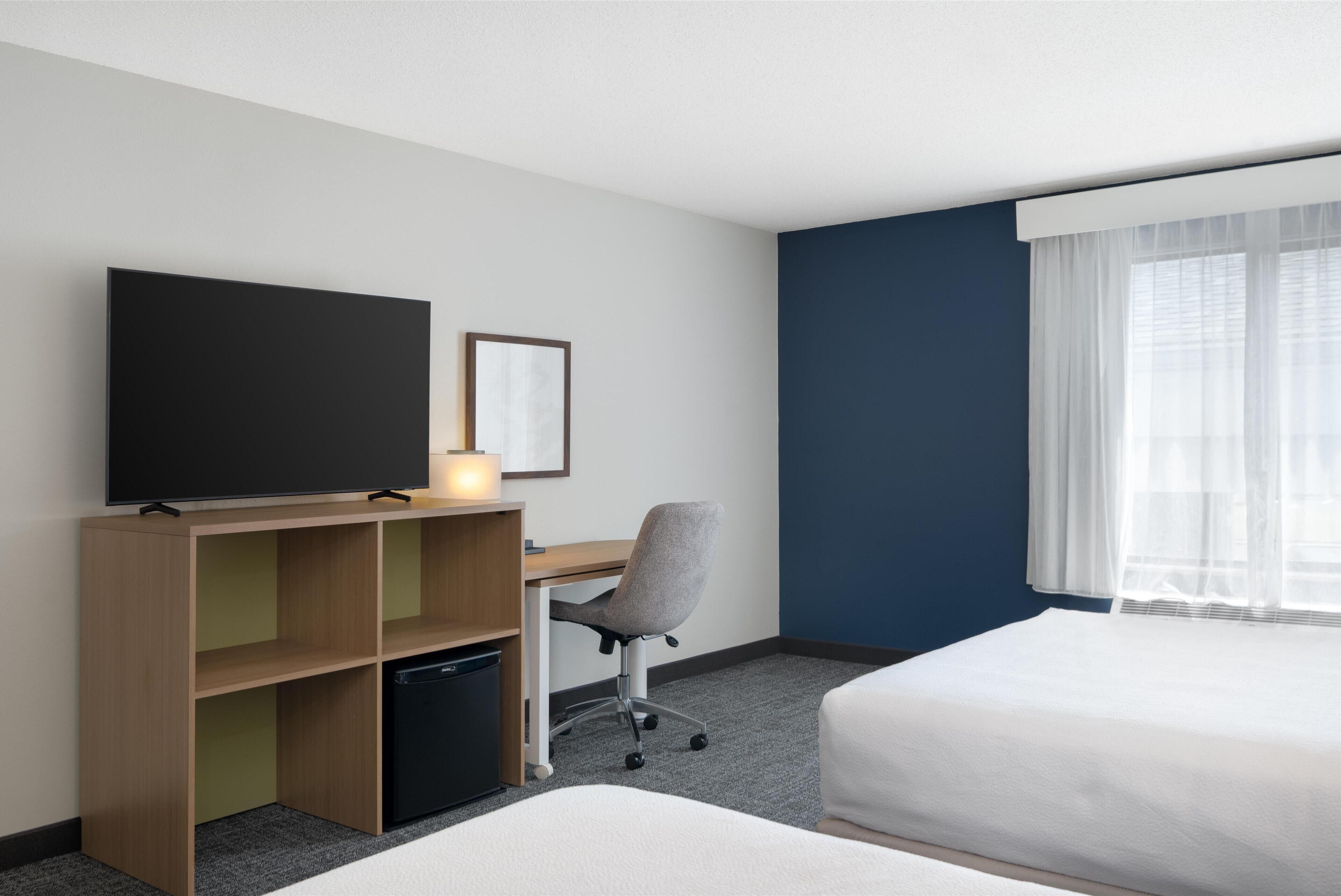 desk, iron/ironing board, internet, bed sheets