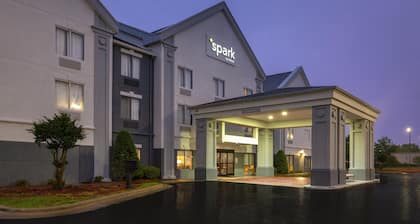 Spark by Hilton Smithfield I-95