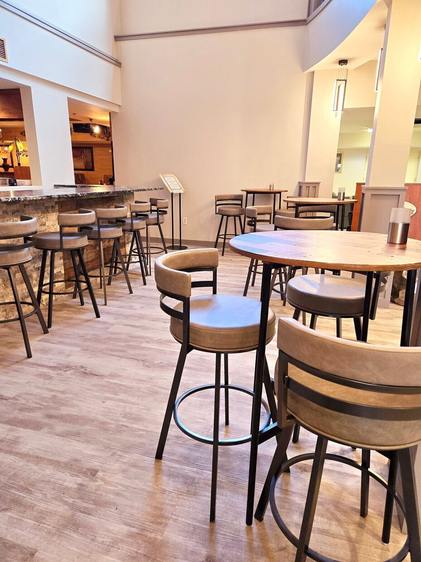 Breakfast and dinner served, American cuisine