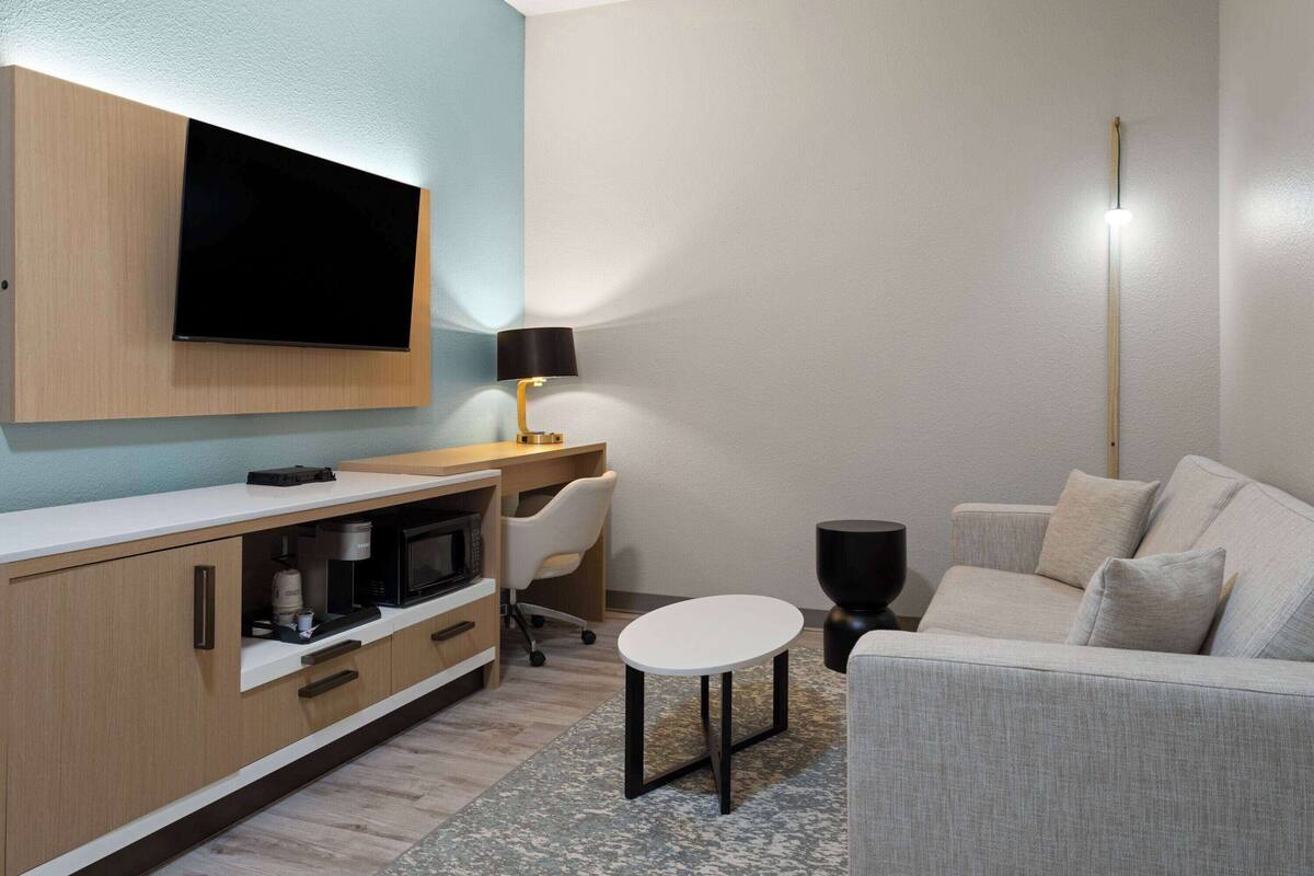 Suite, 2 queensize-senger, ikke-røyk | Strykejern/-brett, ekstrasenger (mot et tillegg) og wi-fi (inkludert)