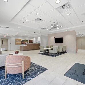 Lobby - Hampton Inn Martinsburg South-Inwood (Inwood)