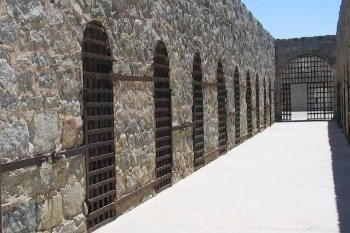 مكان جذب سياحي