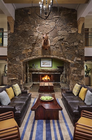 Lobby - Fairmont Heritage Place, Franz Klammer Lodge (Telluride)