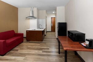 冰箱、微波炉、炉灶、茶具/咖啡用具