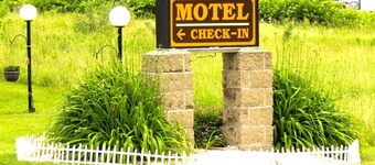 Budget Host Airport Inn