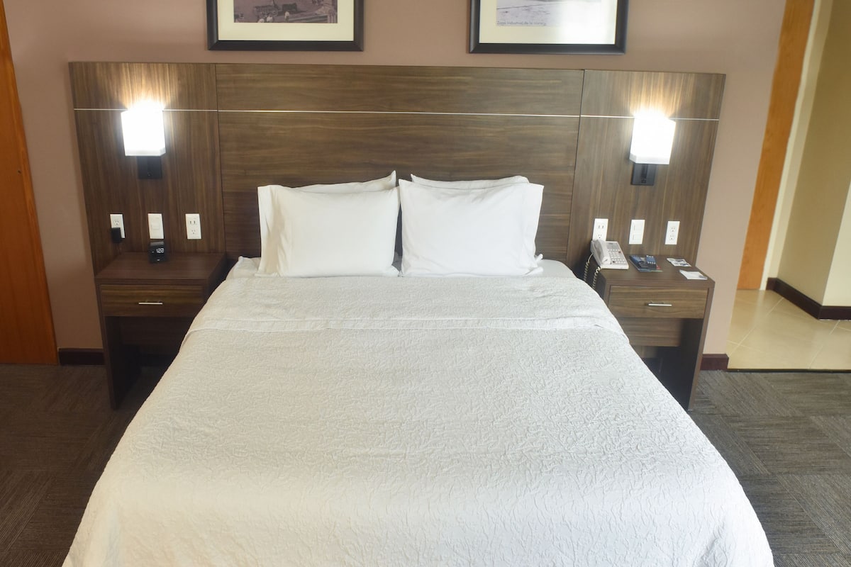 desk, iron/ironing board, free wifi, bed sheets