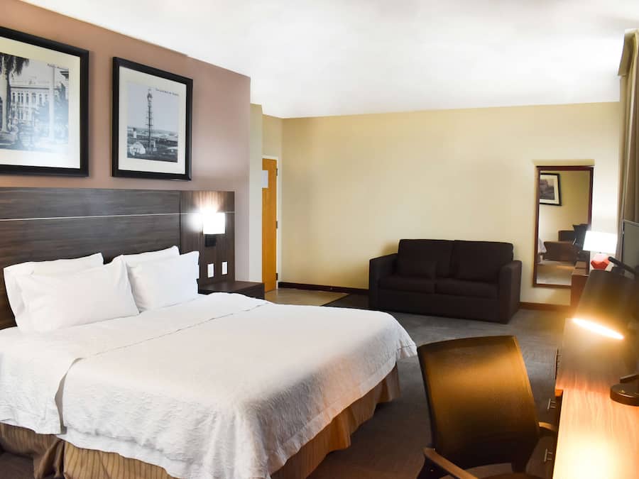 Chambre, 1 trÚs grand lit et 1 canapé-lit, non-fumeur | Coin séjour