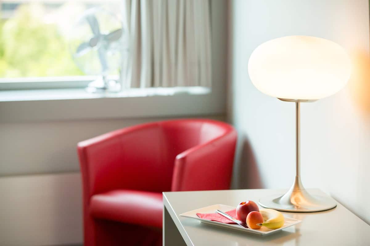 Down comforters, in-room safe, desk, laptop workspace