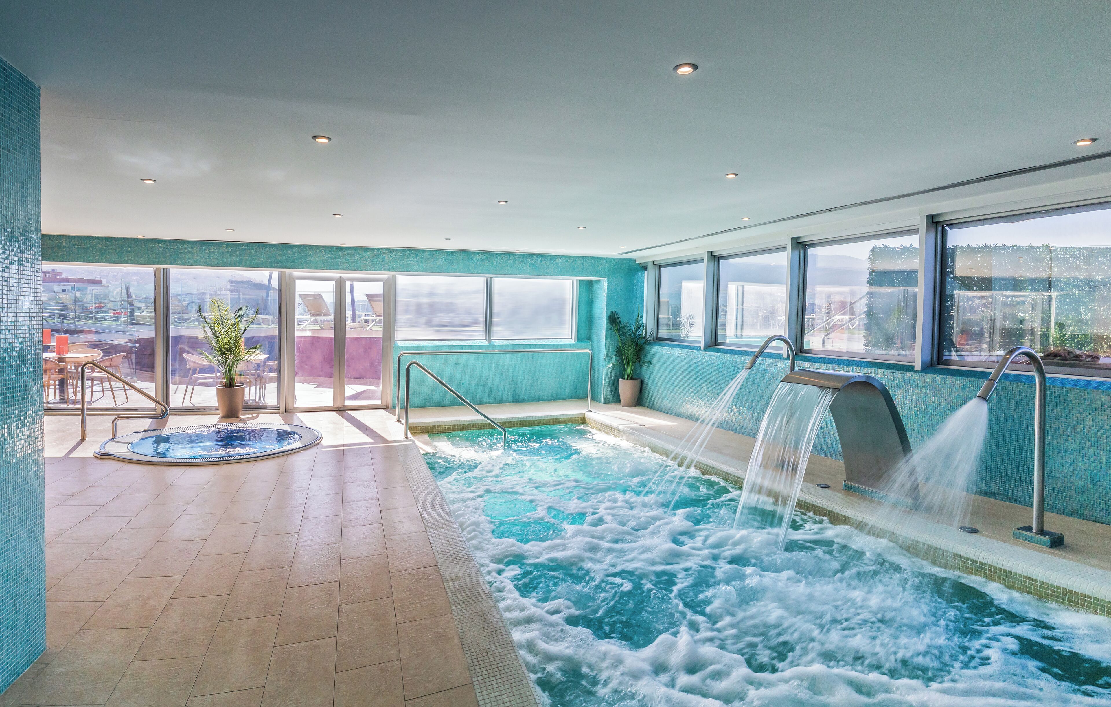 body treatments, aromatherapy, body scrubs, facials, reflexology