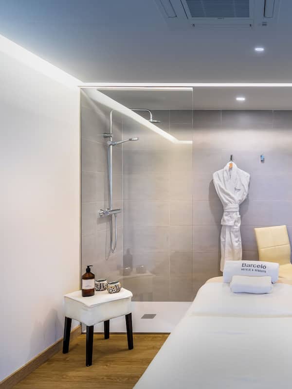 Body treatments, aromatherapy, body scrubs, facials, reflexology
