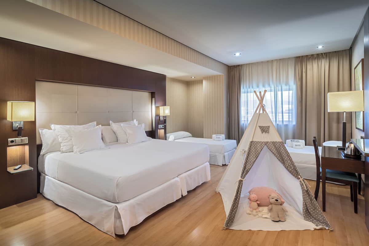 1 bedroom, minibar, in-room safe, desk