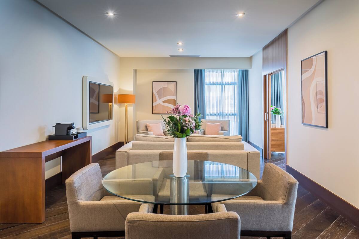 1 bedroom, minibar, in-room safe, desk