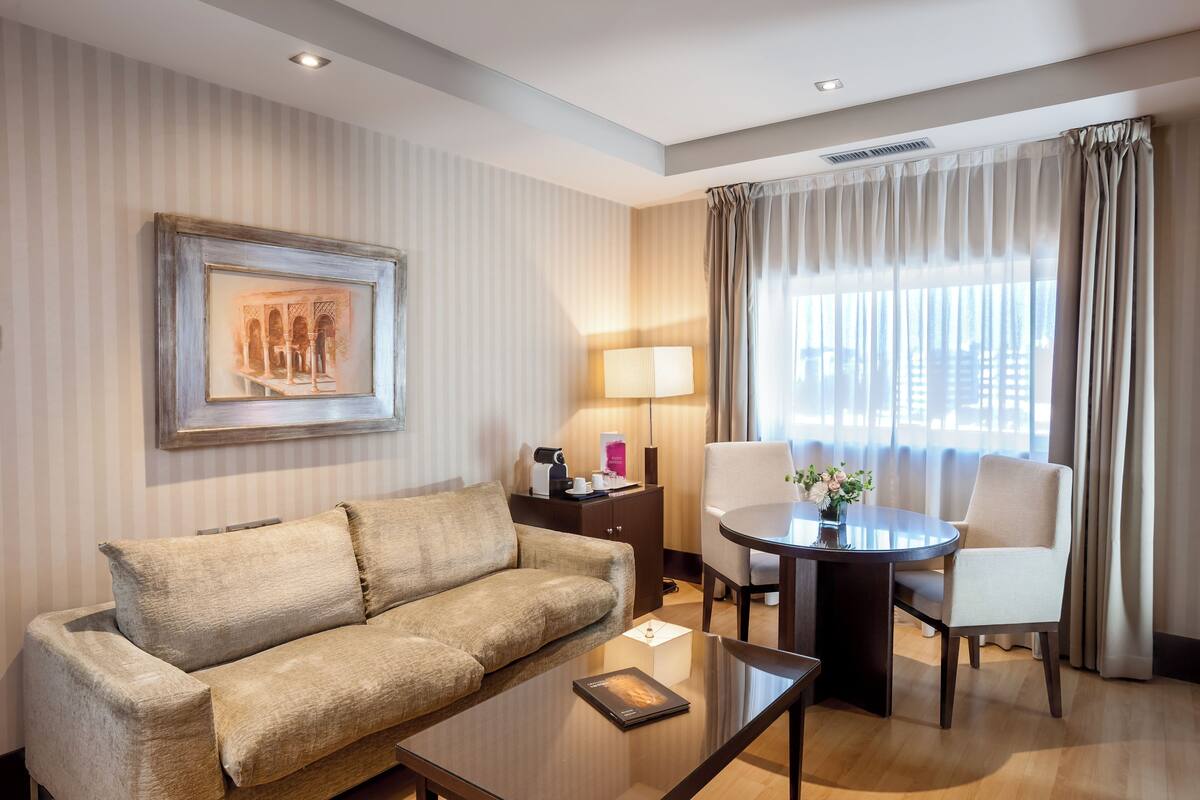 1 bedroom, minibar, in-room safe, desk