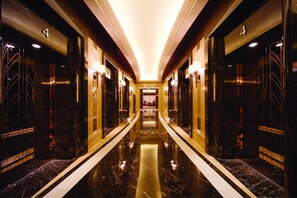 Staircase - New Century Grand Hotel Hangzhou (Hangzhou)