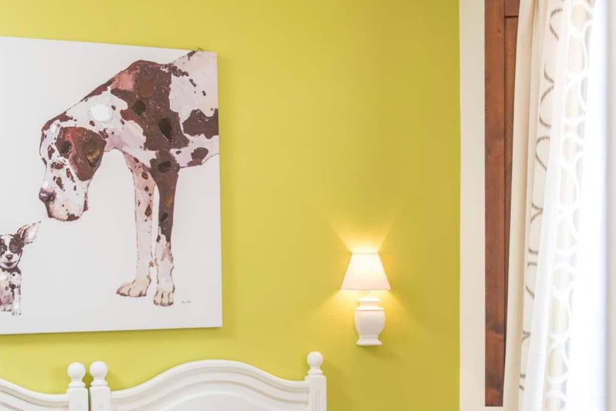 Economy Double Room | Minibar, in-room safe, desk, free WiFi