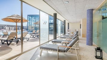 Couples treatment rooms, sauna, hot tub, steam room, body treatments
