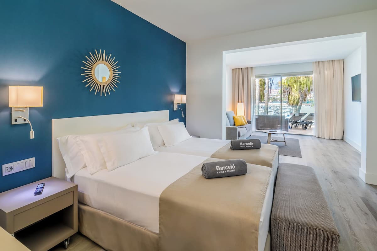 1 bedroom, hypo-allergenic bedding, down duvets, free cots/infant beds