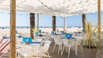 Beach bar