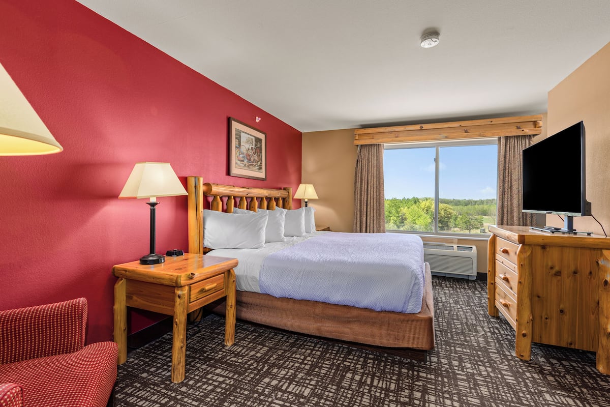 In-room safe, iron/ironing board, cots/infant beds, free WiFi