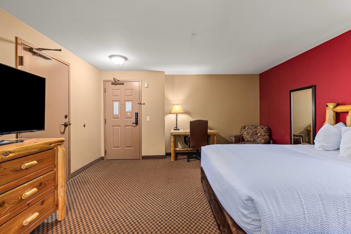 Room, 2 Queen Beds, Non Smoking | In-room safe, iron/ironing board, cribs/infant beds, free WiFi
