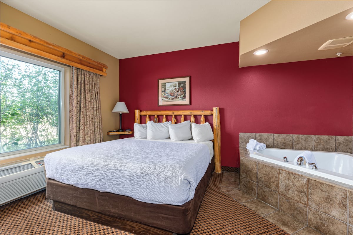 In-room safe, iron/ironing board, cots/infant beds, free WiFi