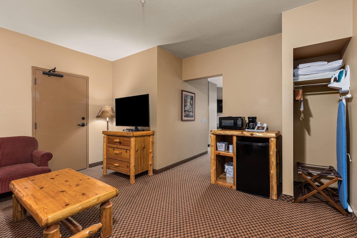 In-room safe, iron/ironing board, cribs/infant beds, free WiFi