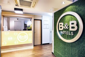 Lobby - B&B Hotel Kassel-süd (Lohfelden)