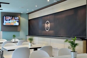 Dining - Premiere Classe Berlin-Dreilinden (Kleinmachnow)