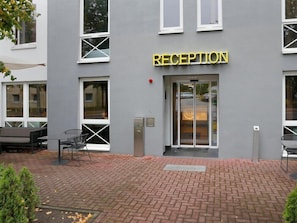 Exterior detail - Premiere Classe Berlin-Dreilinden (Kleinmachnow)