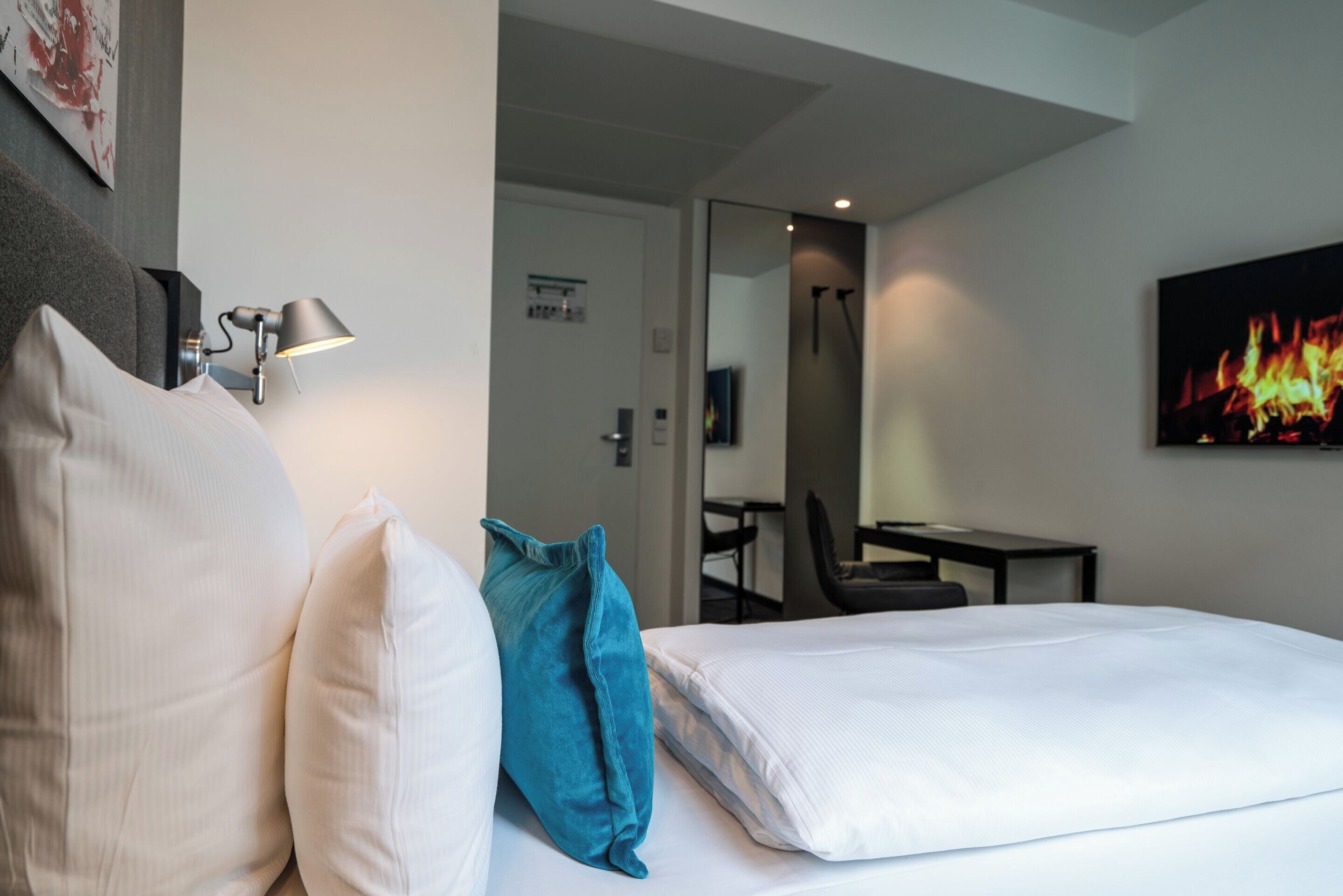 egyptian cotton sheets, premium bedding, down duvets, desk