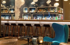 Bar (on property) - Motel One Frankfurt-Airport (Frankfurt)
