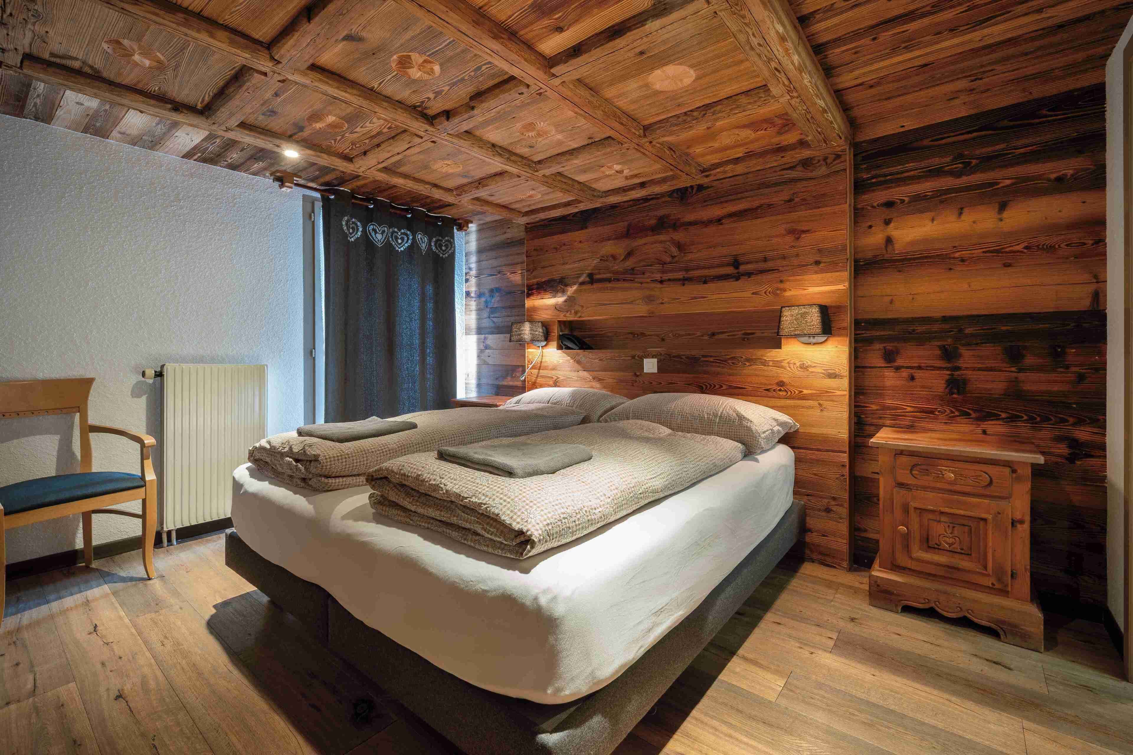 chalet suite | living area | 30-inch flat-screen tv with satellite channels, tv